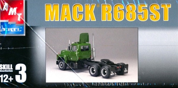 AMT MACK R685ST 1/25 SCALE MODEL KITS