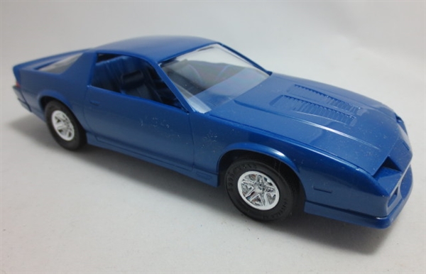 1989 Chevy Camaro IROC-Z Promo Kit (Bright Blue Metallic) (1/25) (fs)