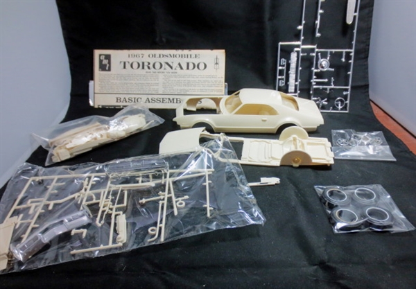 1967 Oldsmobile Toronado Customizing Kit (1/25) See More Info