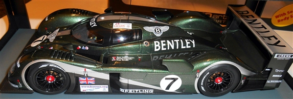 2003 Bentley Speed 8 #7 'Le Mans Winner' (1/18) (fs)