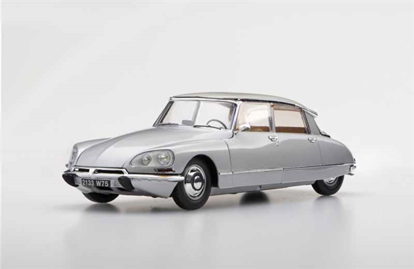 Citroen DS21 (1/24) (fs)