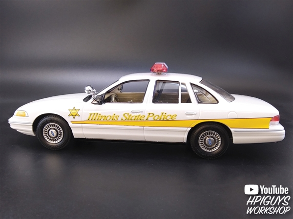 1996 Crown Victoria Police Interceptor Snap Kit (1/25) (fs)