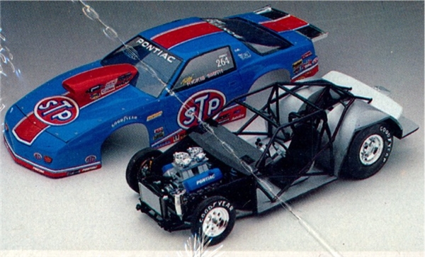 STP Firebird Pro Stock Model 1/24 Revell